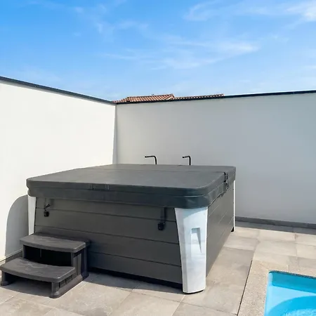 Elegante A Porto-vecchio Avec Piscine Privee * Porto-Vecchio (Corsica)