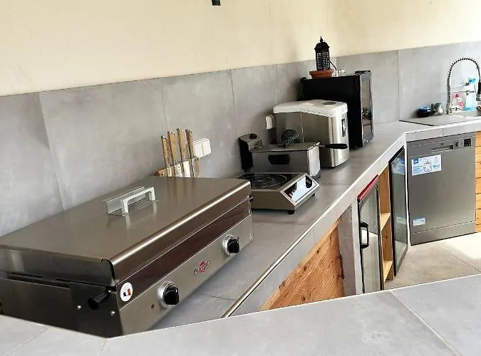 Villa Elegante A Porto-vecchio Avec Piscine Privee *