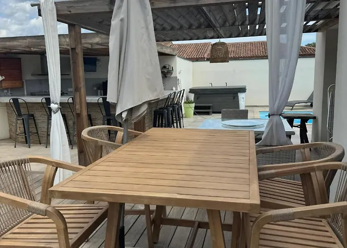 De 3 Avec Piscine Privee Jacuzzi Et Jardin Clos A Vecchio Villa *